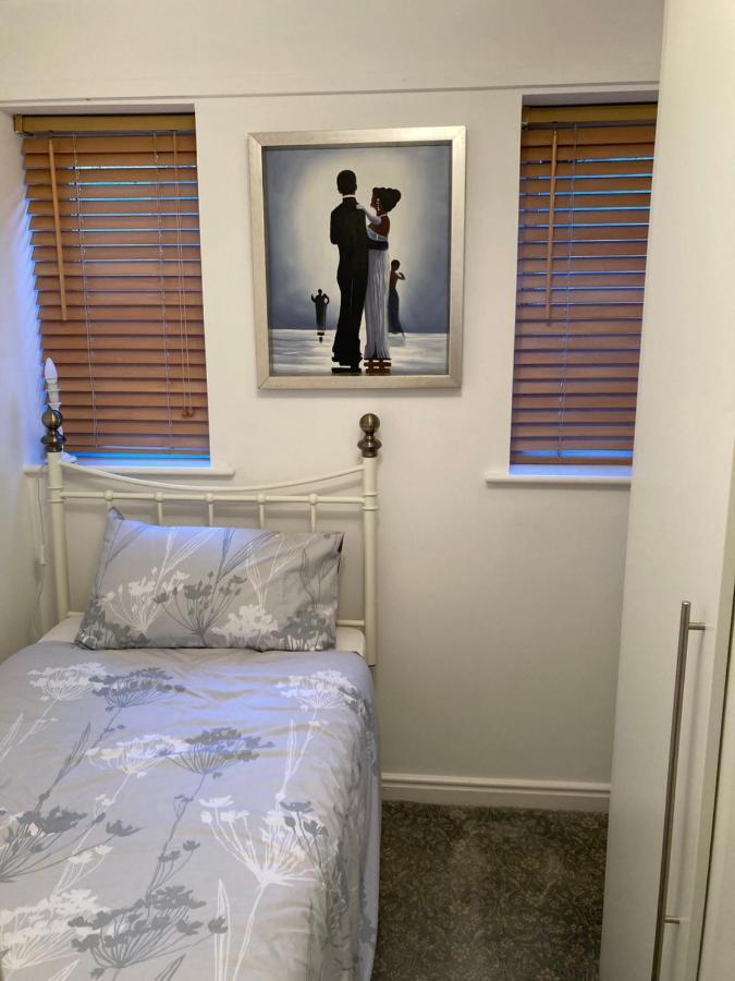 Modern 2 Bedroom Ground Floor Apartment With Parking Ripon City Centre Eksteriør bilde